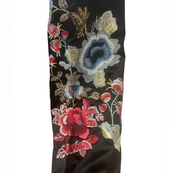 Luna Moon Satin Bomber Jacket embroidered Floral Size Small - Picture 3 of 3